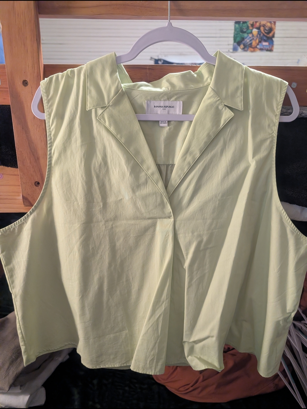 Banana Republic Neon Green Sleeveless Collared Camisole